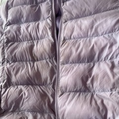 UNIQLO キッズ　ライトウォームパデットパーカー　110 パープルの画像