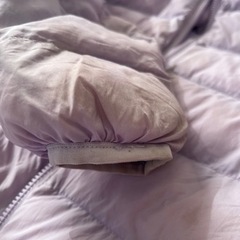 UNIQLO キッズ　ライトウォームパデットパーカー　110 パープルの画像