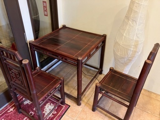 アジアンテーブルと椅子２脚セット　竹