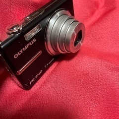 OLYMPUS  オリンパス　FE-240 デジカメの画像