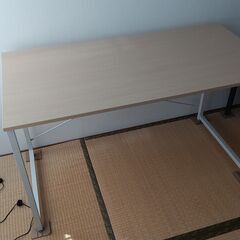 2023年購入。サンワサプライパソコンデスク120×60×70