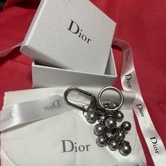 Dior チャーム