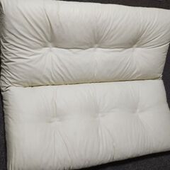 値下げ！2人掛け ローソファー 白レザー調の画像