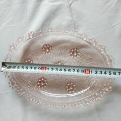 ピンクガラス器セット　デザート　フルーツの画像