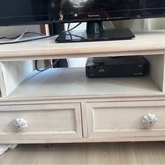テレビ台 
