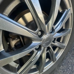 冬タイヤ 215/60R16 ヨコハマメカーの画像