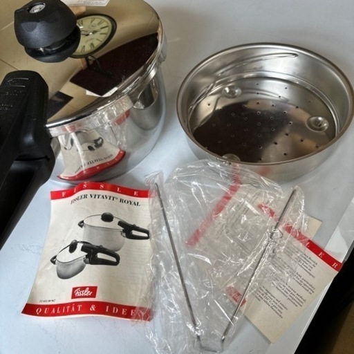 決定❗️フイスラー４.５Ｌ圧力鍋！新品未使用品★