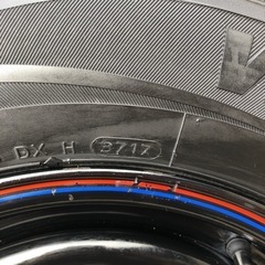 ハイエース　デイトナ　スタッドレス　205/70R15 96Q の画像