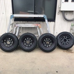 ハイエース　デイトナ　スタッドレス　205/70R15 96Q の画像