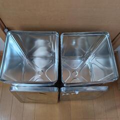 お煎餅の一斗缶の画像