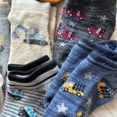 子供靴下　乗り物柄　13〜16センチ　7セットの画像