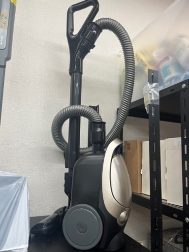 【東芝】【紙パック式掃除機】クリーニング済　管理番号10702