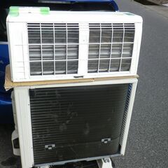 三菱　霧ヶ峰　　14～16畳用エアコン　MSZ-ZW4017S-W　2017年 200V　ムーブアイ、お掃除、イオン・ミスト機能の画像