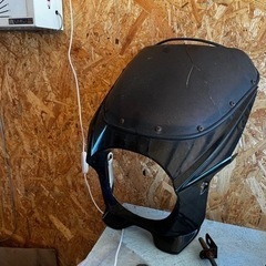 バイク用　汎用　ビキニカウル　割れ有り　中古の画像