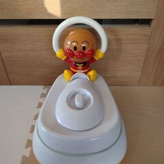 メロディー付アンパンマンのオマルの画像