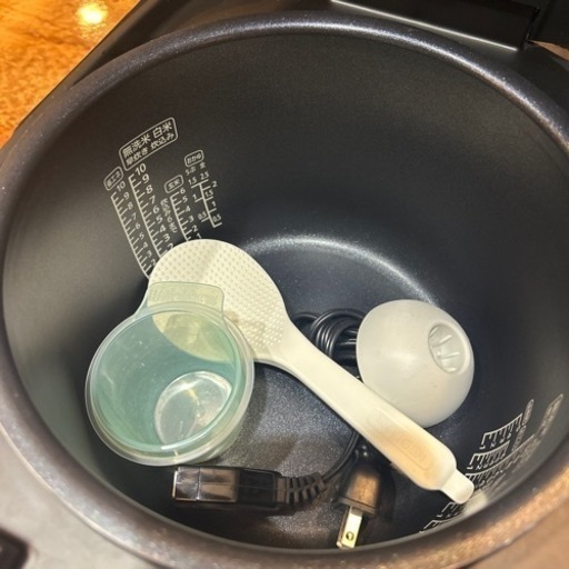 アイリスオーヤマ 炊飯器10合炊き