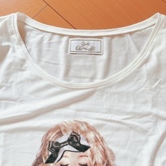 rady❤️❤️　　Tシャツほぼ未使用の画像