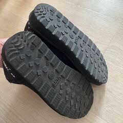 【非対面受け渡し】【vans】バンズ　レディース　ムートン　ブーツ　黒　靴　23.5cmの画像