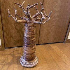 取引先の方決まりました！バナナの葉で作られたバオバブの木　オブジェ　