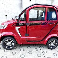 超小型電気自動車e-mo