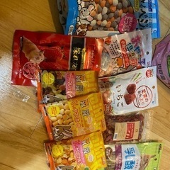 うさぎや小動物のごはん、おやつ(取引中、返信しない場合があります)の画像