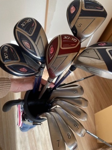 2月16日まで　ゼクシオ11 レディース　L