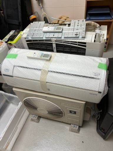 取引中　エアコン　シャープ　SHARP 2台セット　2017年　2018年　ポンプダウン済