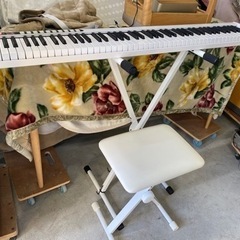 お薦め品‼️激安‼️Longeye電子ピアノ(キーボードタッチ) 2022年