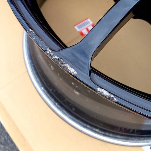 ～SOLD！～【中古品】ヨコハマ クロイツァー シリーズX 18ｘ9.0 +38 5-114.3