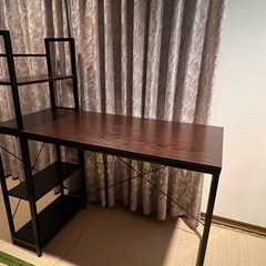 デスク テーブル ブラウンの画像
