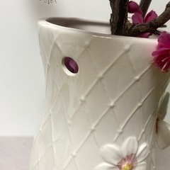 昭和レトロ　オリジナル　ヴィンテージ　花瓶　陶芸　秋桜と蝶柄　白い園の画像