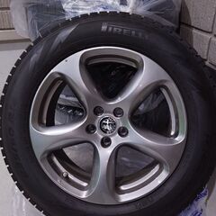 アルファロメオ　ステルヴィオ　純正ホイール+スタッドレスタイヤ