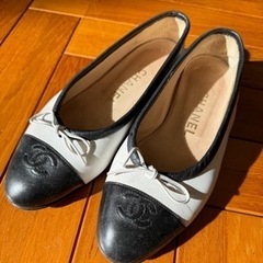 CHANEL バイカラー フラットシューズ