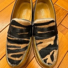 ローファー　アニマル柄ハラコ素材