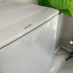 ☑︎ご成約済み🤝 SHARP 一人暮らし用 2ドア冷蔵庫  137L シルバー⛓️ の画像