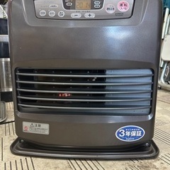 ダイニチ、コロナの石油ファンヒーターの分解掃除賜ります。エラーが出てお困りの方はぜひご相談ください。の画像