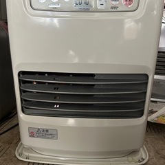 ダイニチ、コロナの石油ファンヒーターの分解掃除賜ります。エラーが出てお困りの方はぜひご相談ください。の画像