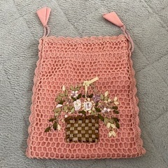 ポーチ　りぼん刺繍