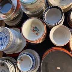 お皿、茶碗の画像