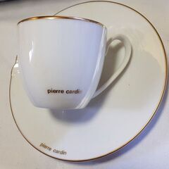 処分！ピエールカルダンコーヒーカップ 6500円、お皿 6000円の画像