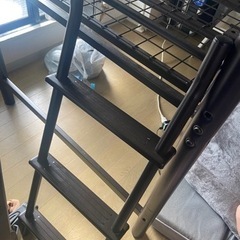 棚コンセント付きロフトベッドの画像