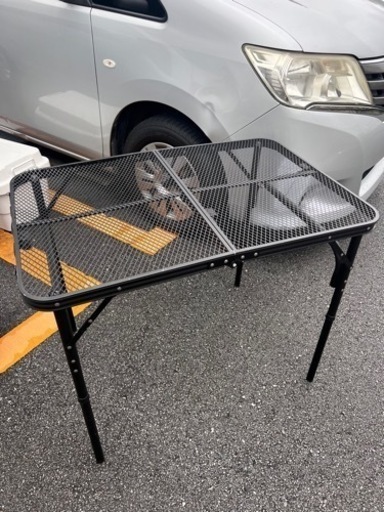 アウトドアテーブル