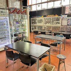 函館・北斗市 エンターテイメント リサイクルショップ 萬屋七重浜店 カードゲームコーナー 遊戯王 ポケモンカード ワンピースカード 等 トレカ − 北海道