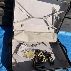 キャリーバッグ　現物確認大歓迎！オリーブカラー　旅行に！の画像