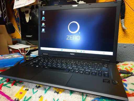 ノートパソコン 3.NEC Lavie HZ GN246Y3A6 Core i7