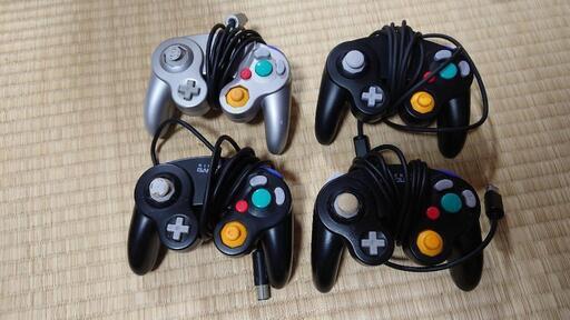 キューブ コントローラー4つ