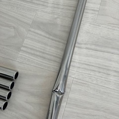 【2/9 14時で締切！！】2ヶ月のみ使用　こどもゲージ大きめ　パイプ1本に亀裂有りの画像