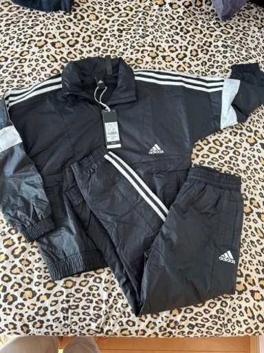 adidas ウィンドブレーカー　上下セット　kids 140