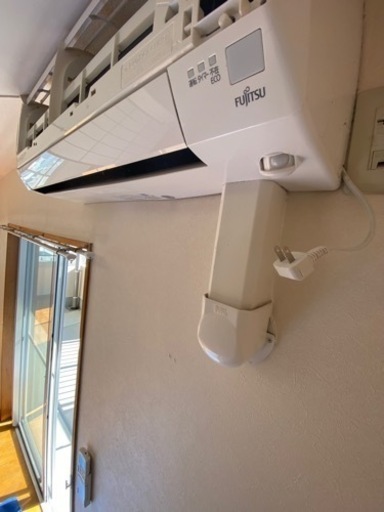 格安でエアコンの取り外し撤去行います。