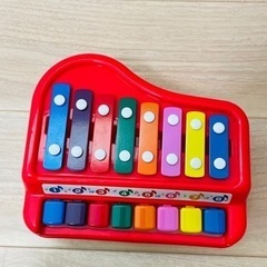 おもちゃ　鉄琴ピアノ　箱なし
